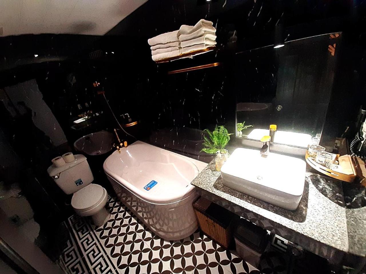 Rosa Zen Hotel Spa Хошимин Экстерьер фото